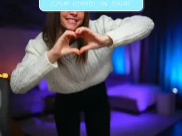 newchloe18 on Chaturbate