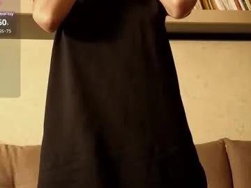 ninanovalicious on Chaturbate 