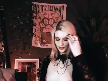 noah_elmer — Waiting for you here to sin a bit & play naughty! Catch the vibe, let it in! DOMI IS ON! // next GOAL -- goth dance [635 tokens left] #goth #tattoo #mistress #femdom #blonde