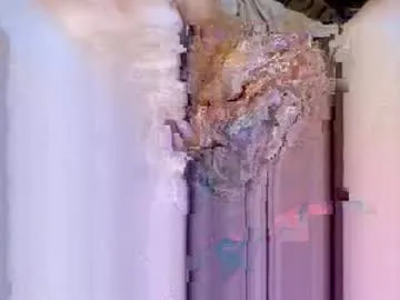 nudebloom on Chaturbate