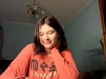 ollieflusche — Im new here guys! dont be rude pls! GOAL Spin around, show my outfit Hi, my name is Emily, I'm 18yo and #new #shy #18 #bigass #bigboobs [13 tokens remaining]