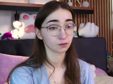 polly_bee on Chaturbate