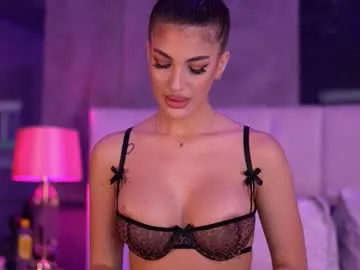 Freechat raisakali on Chaturbate