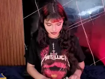 raven_rox_ on Chaturbate