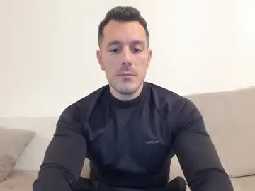 roberto4ever on Chaturbate