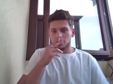 roberto_twink1 on Chaturbate