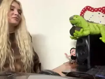 sandisyas model from cb