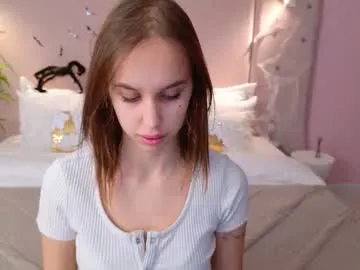 sandrazoe on Chaturbate