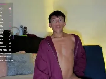 santinaugthy on Chaturbate