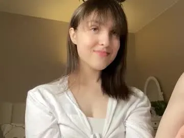 Freechat saphirree on Chaturbate