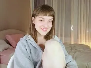 Freechat saphirree on Chaturbate