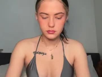 sarahxaoliver1 — ClassicTicket: Show in progress.  BJ CUM SHOW!!! (HIGHEST VOTE WINS). Tip 85 tokens to get your ticket.  Type /cmds to see all commands.