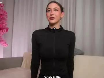 signehinz — MY GOAL: Make my ass red Hey, I'm Eva. PVT OPEN  #bigboobs #bigass #18 #shy #cute [55 tokens remaining]