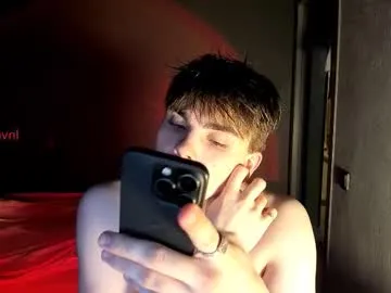 simonwnl on Chaturbate