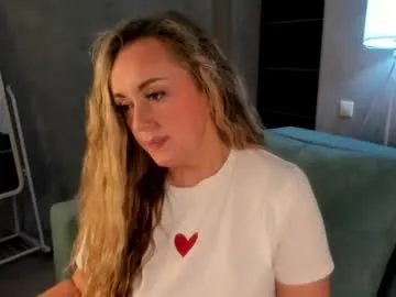 Freechat sky_kuper on Chaturbate