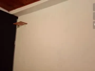 skyamber8v2 on Chaturbate