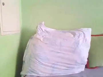 slaveboy32bi on Chaturbate