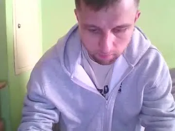 slaveboy32bi on Chaturbate