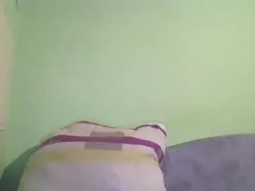 slaveboy32bi on Chaturbate