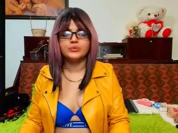 Freechat slutty_milf_bitch on Chaturbate