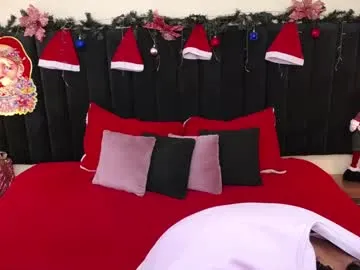 Freechat soft_attraction on Chaturbate