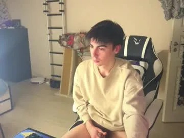 Freechat stralght_twinks on Chaturbate