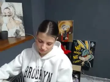 tiny_felicity on Chaturbate