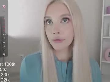 Freechat vickyfuckingdoll on Chaturbate
