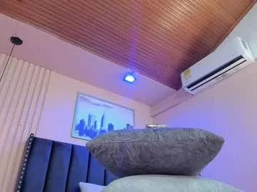 viiolett_lee on Chaturbate 