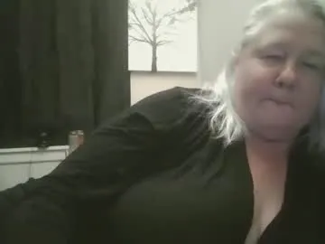 whipsnap19 — Squirt show [1991 tokens left] #natural #curvy #milf #mature #seductive