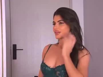 Freechat yasminaluna on Chaturbate