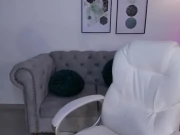 zharaa_fox on Chaturbate