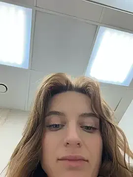 -AngelAri- on StripChat