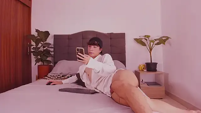 2gays_1Str8 on StripChat