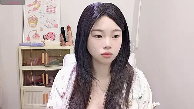 Freechat 9aunatiis on StripChat