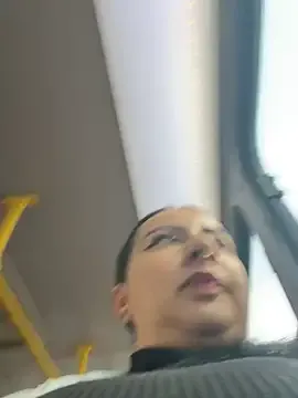 Abril_Luv on StripChat