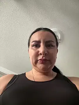 Abril_Luv on StripChat