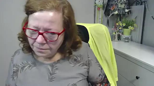 Freechat Adelewildx on StripChat