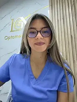 Freechat alicee16 on StripChat