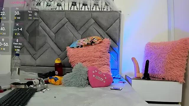 Freechat alicee_18 on StripChat