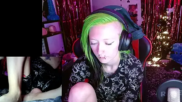 Freechat alicewonder09 on StripChat