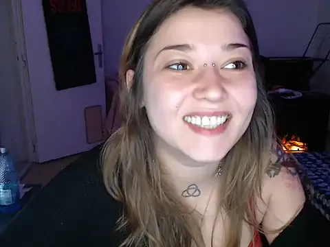 Freechat AlienforTwenty on StripChat