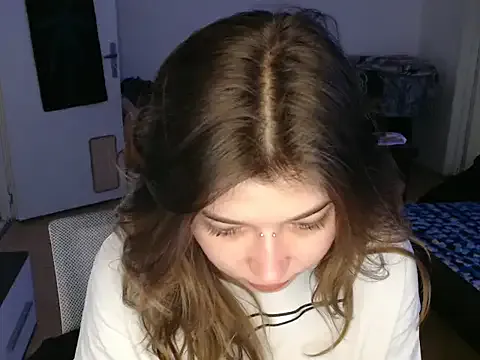 Freechat AlienforTwenty on StripChat