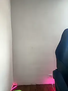 Freechat aliensexy on StripChat