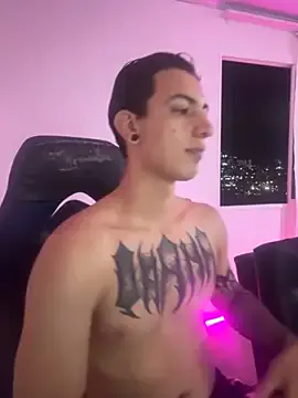 Freechat aliensexy on StripChat