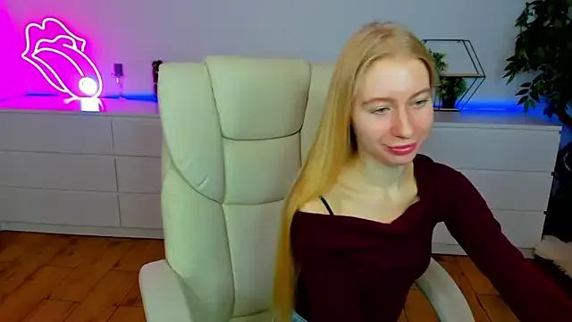 Alina_Blonde's avatar