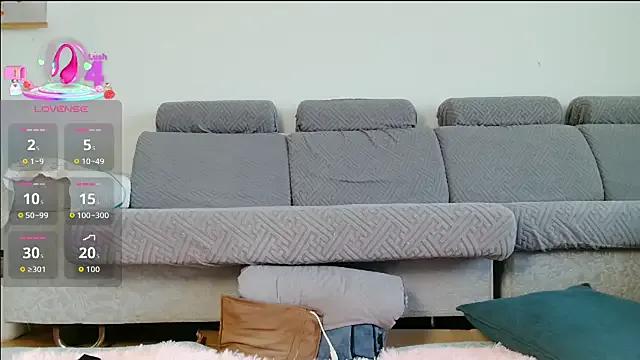 Freechat alisaping on StripChat