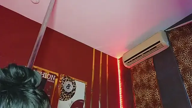 alissa4blonde on StripChat