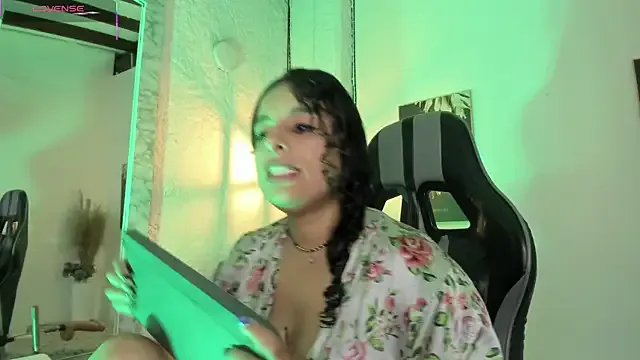 Freechat Alizon_1 on StripChat