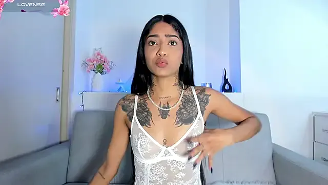 Alykass on StripChat